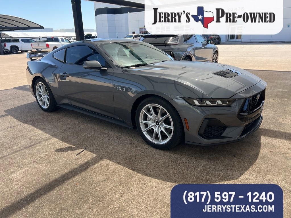 Used 2024 Ford Mustang GT Premium image 4