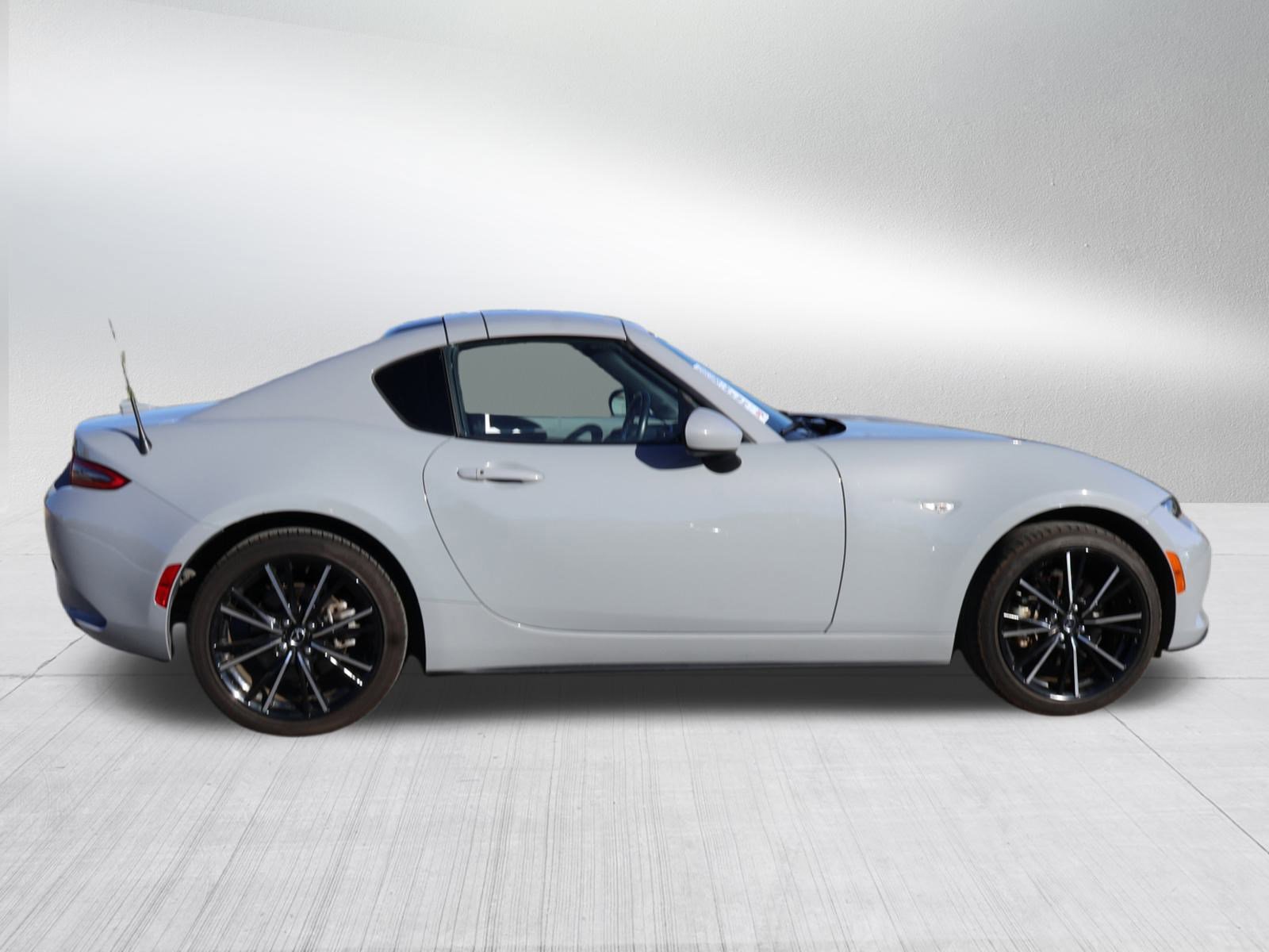 Used 2024 MAZDA MX-5 Miata RF Grand Touring image 8