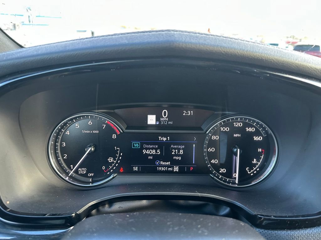 Used 2025 Cadillac XT5 Premium Luxury image 21