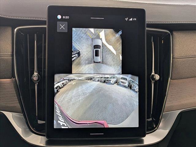 New 2026 Volvo XC90 B6 Plus w/ Protection Package Premier image 15