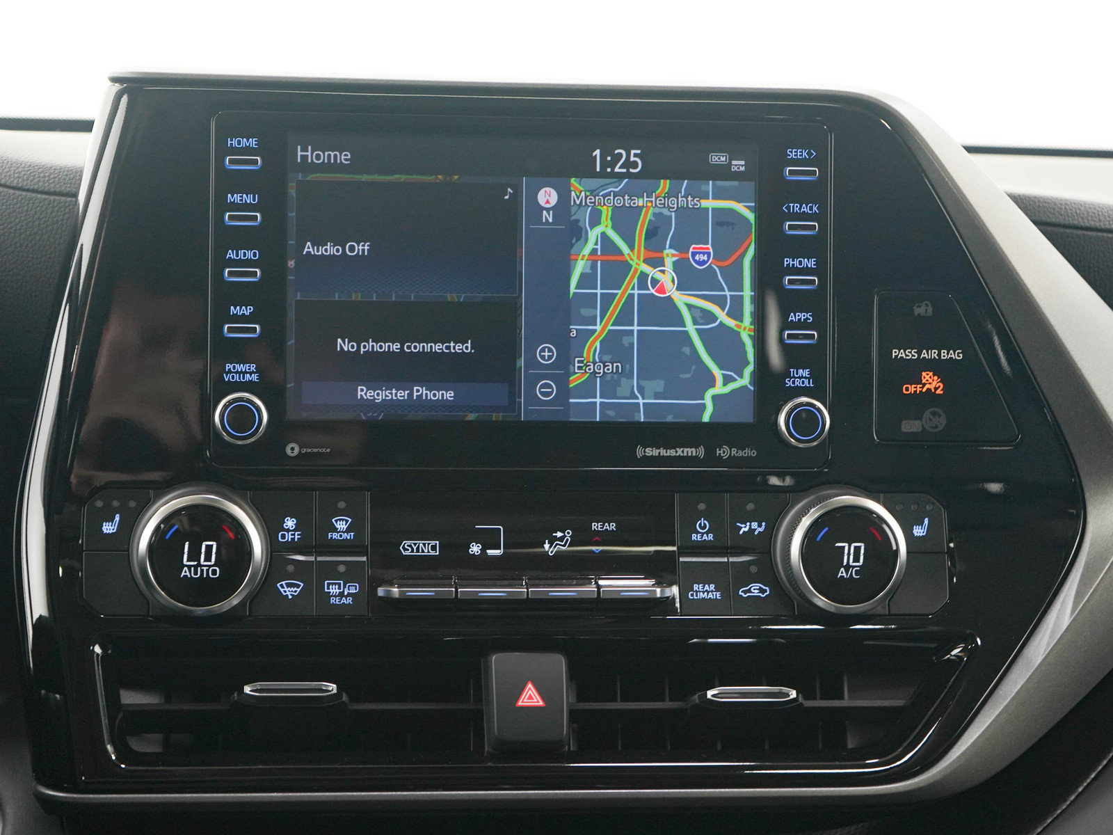Used 2022 Toyota Highlander XLE AWD/4WD image 19