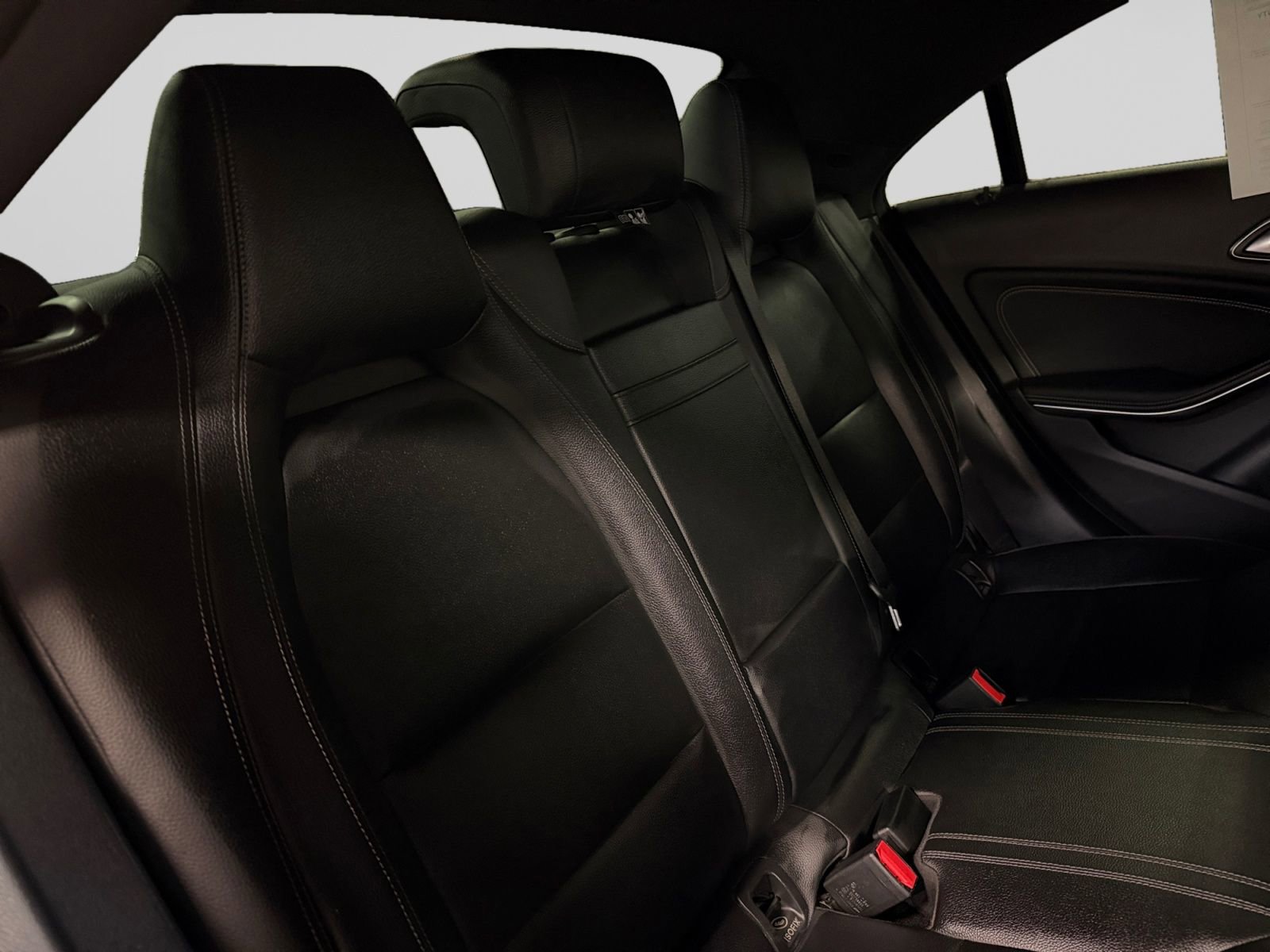 Used 2018 Mercedes-Benz CLA 250 4MATIC image 25