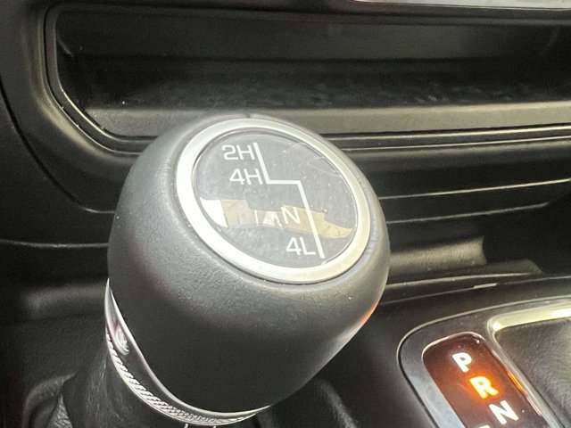 Used 2023 Jeep Wrangler Sahara w/ Cold Weather Group image 31