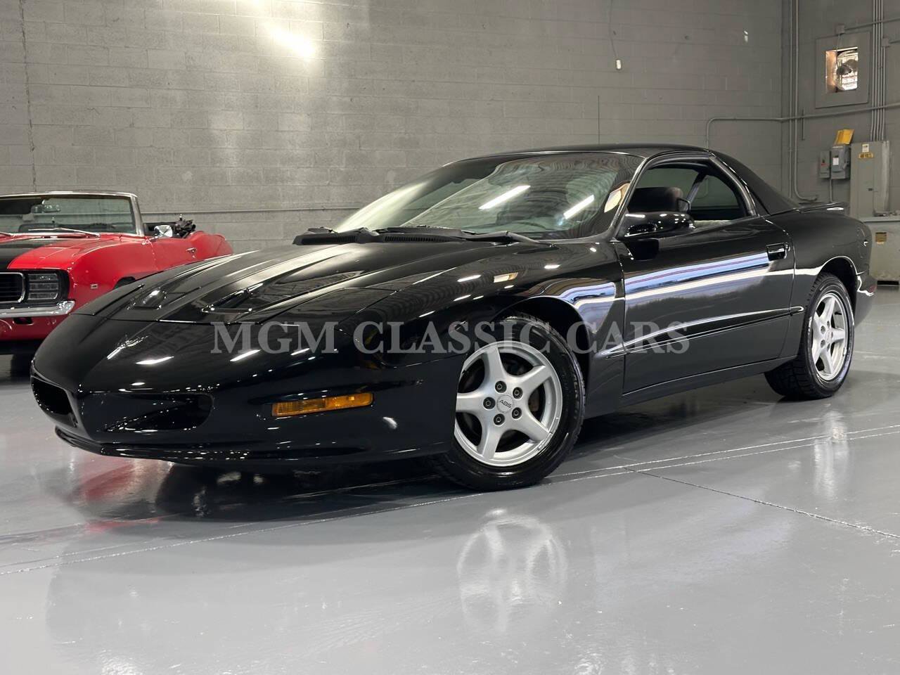Used 1996 Pontiac Firebird Formula RWD image 2