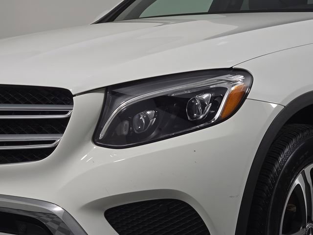 Used 2017 Mercedes-Benz GLC 300 4MATIC image 12