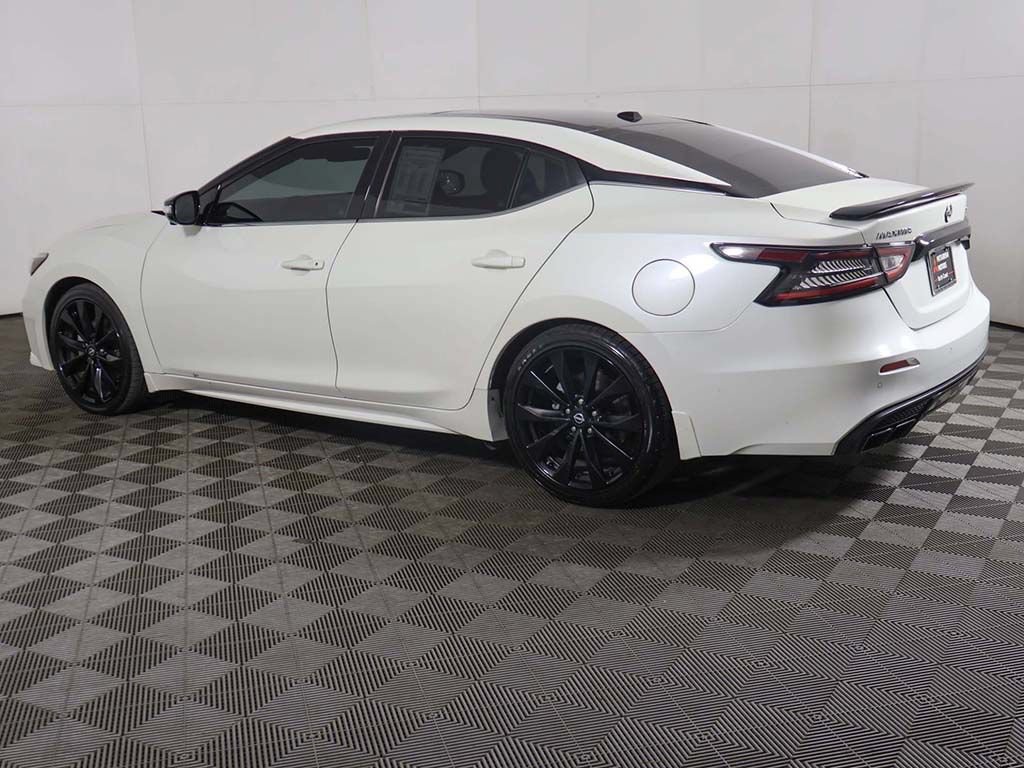 Used 2023 Nissan Maxima SR w/ Sport Mat Group FWD image 16