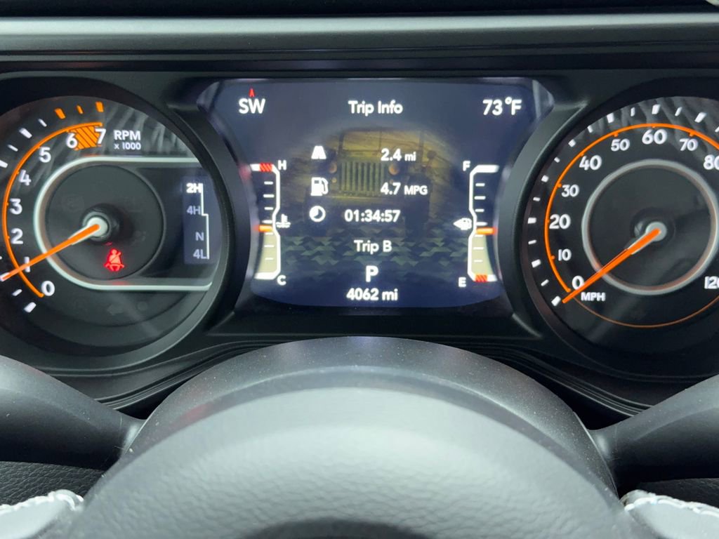 Used 2025 Jeep Wrangler Unlimited Rubicon image 21