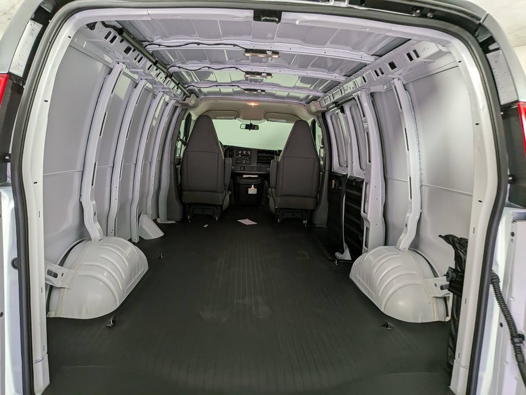 New 2026 Chevrolet Express 2500 w/ Driver Convenience Package RWD image 10