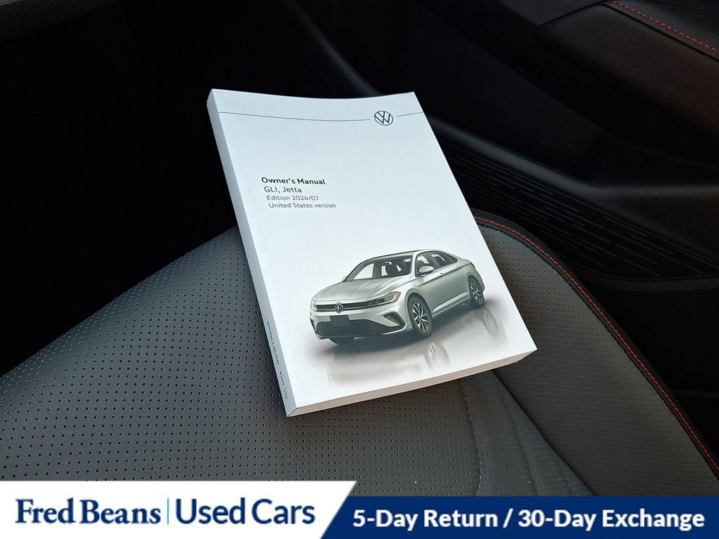 Certified 2025 Volkswagen Jetta GLI Autobahn image 28
