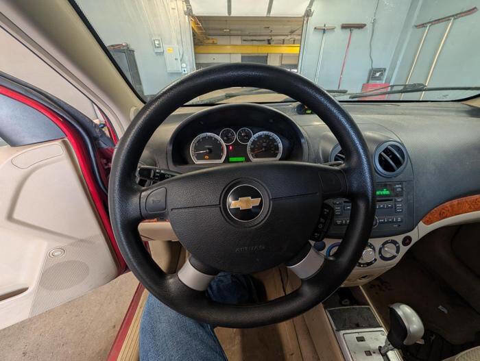 Used 2011 Chevrolet Aveo LT w/ Power and Convenience Package FWD image 33