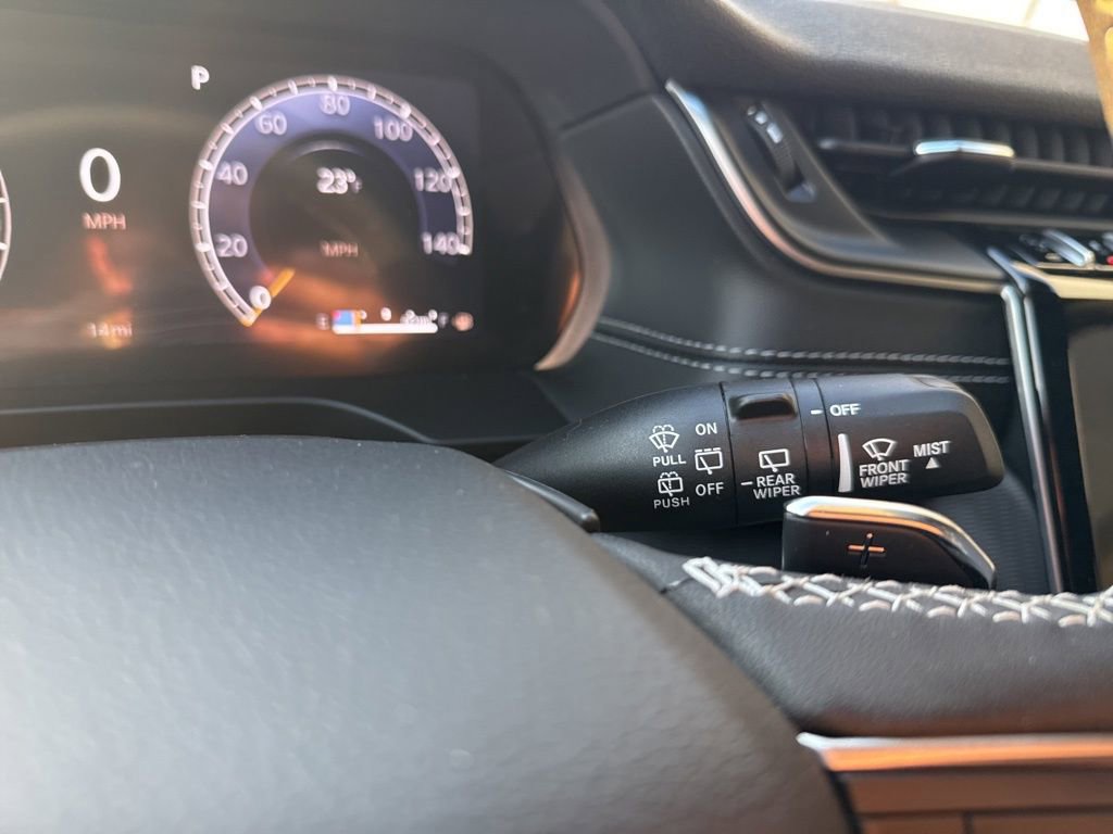 New 2025 Jeep Grand Cherokee L Laredo image 56