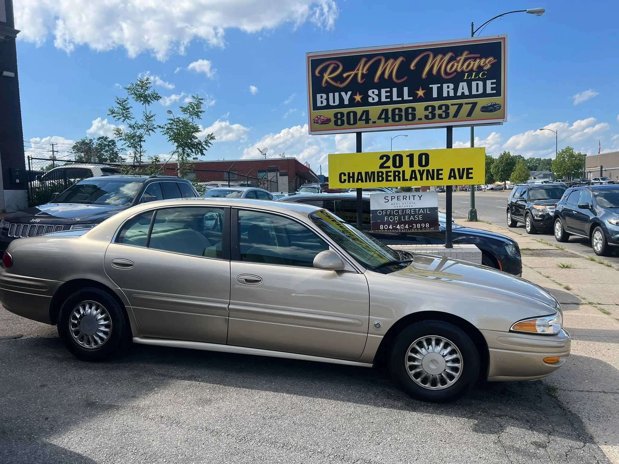 Used 2005 Buick Le Sabre Custom FWD image 2