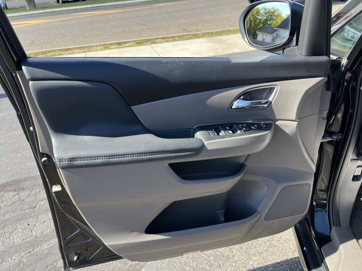 Used 2016 Honda Odyssey EX-L image 11