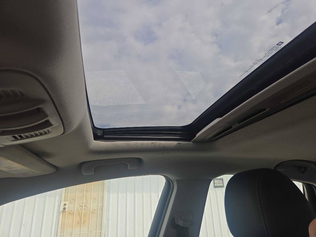 Used 2012 Buick Verano Leather FWD image 15