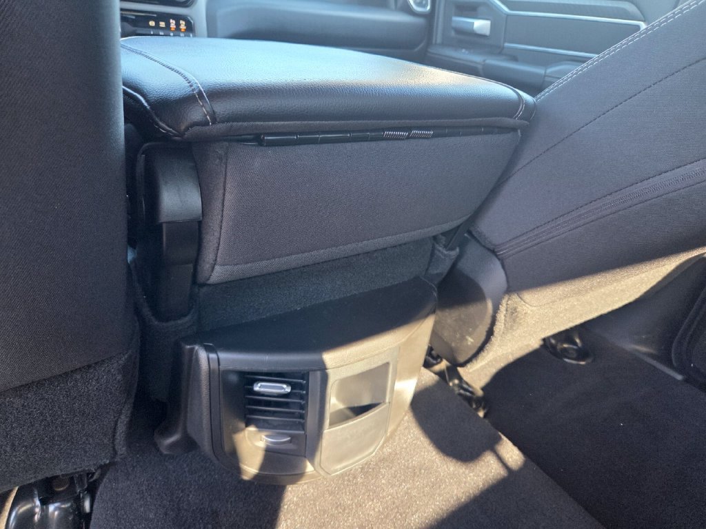Used 2025 RAM 2500 Big Horn AWD/4WD image 9