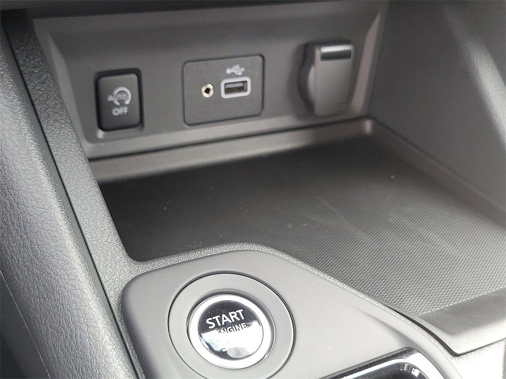 New 2025 Nissan Sentra S image 9