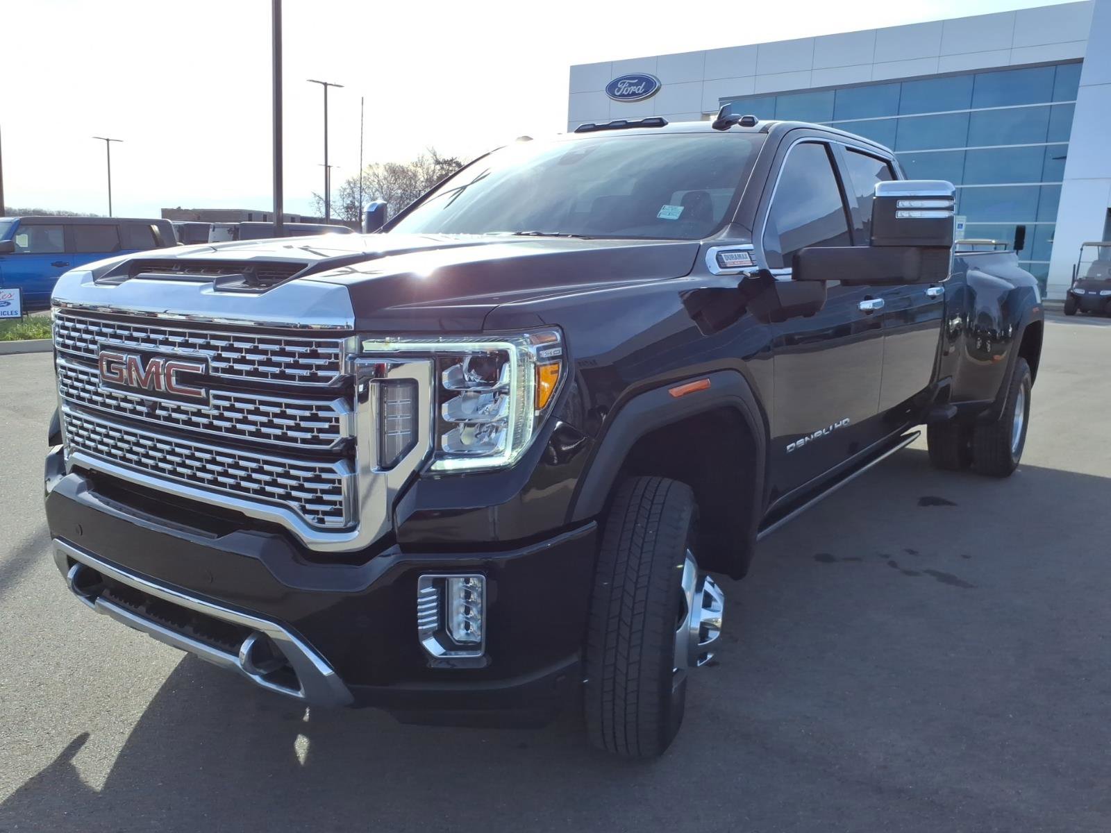 Used 2022 GMC Sierra 3500 Denali image 7