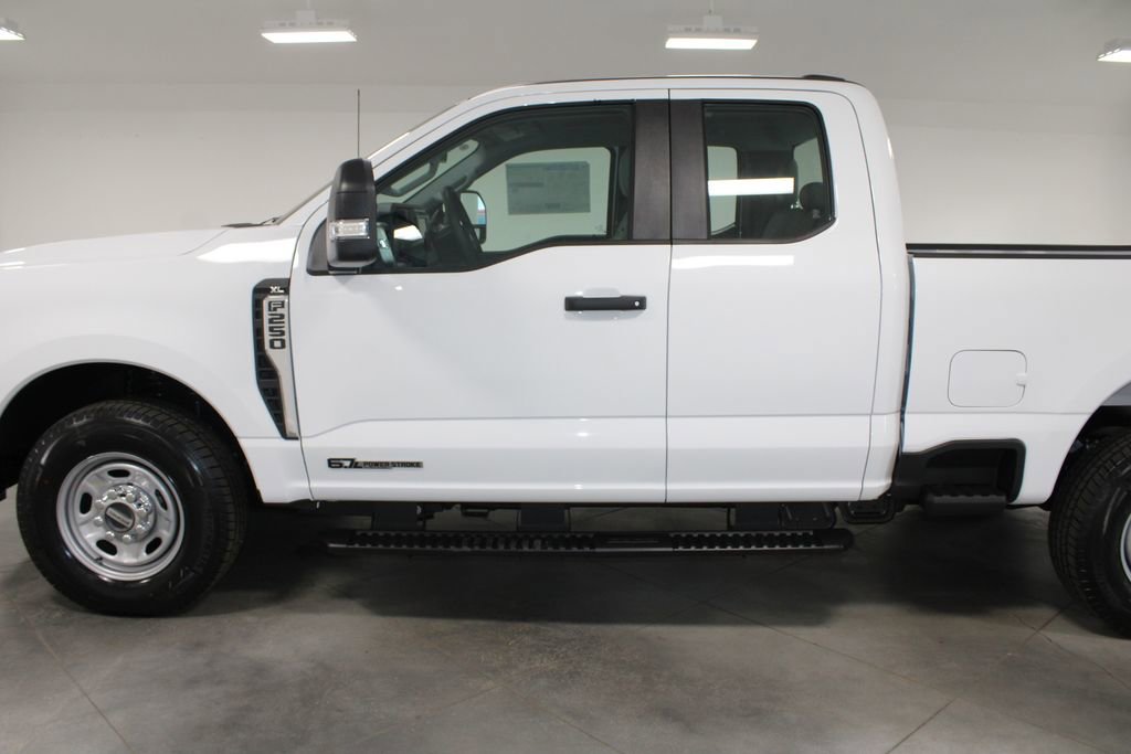 New 2026 Ford F250 XL image 5