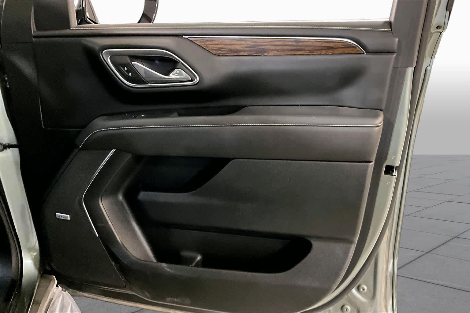 Used 2024 Chevrolet Tahoe Premier RWD image 23