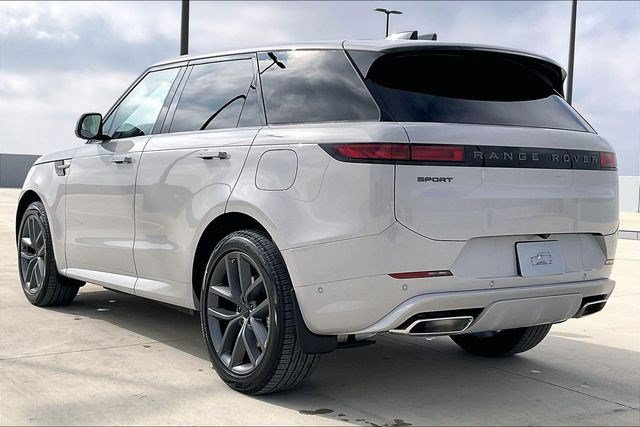 Certified 2026 Land Rover Range Rover Sport Dynamic SE AWD/4WD image 3