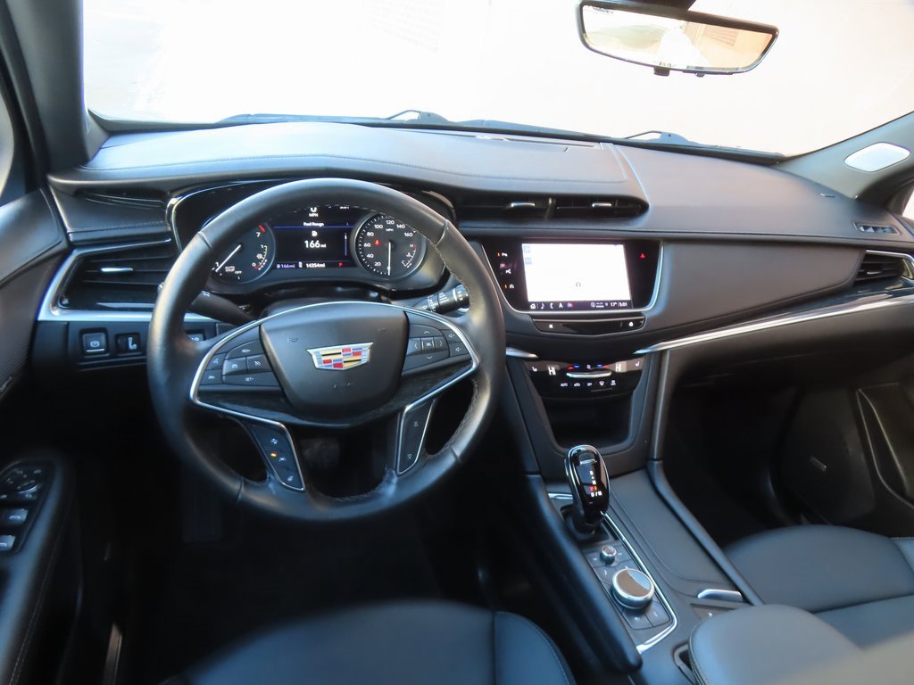 Used 2023 Cadillac XT5 Premium Luxury w/ Technology Package image 4
