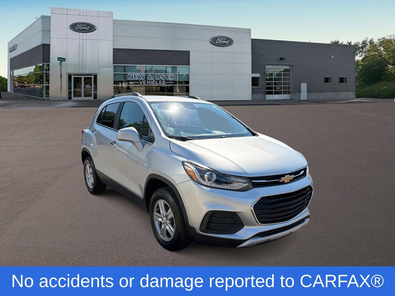 Used 2018 Chevrolet Trax LT w/ LT Convenience Package AWD/4WD image 2