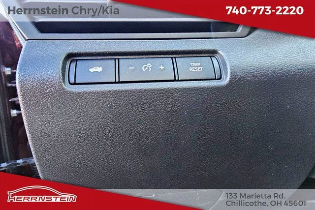 Used 2023 Nissan Altima 2.5 SV image 18