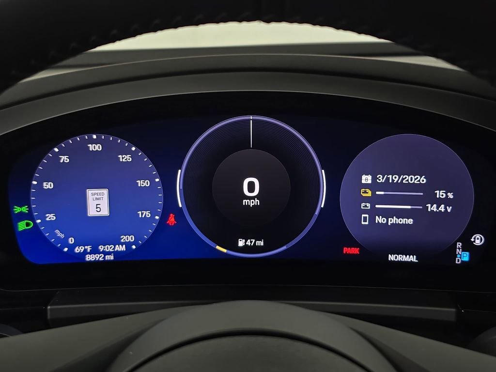 Certified 2025 Porsche Macan Electric image 15