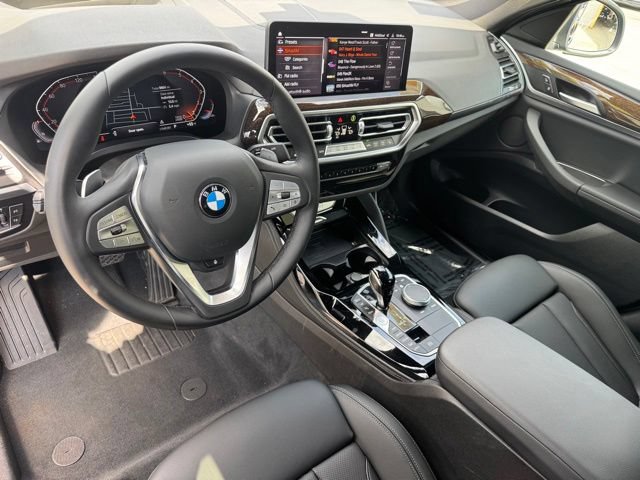 Certified 2025 BMW X4 xDrive30i AWD/4WD image 18