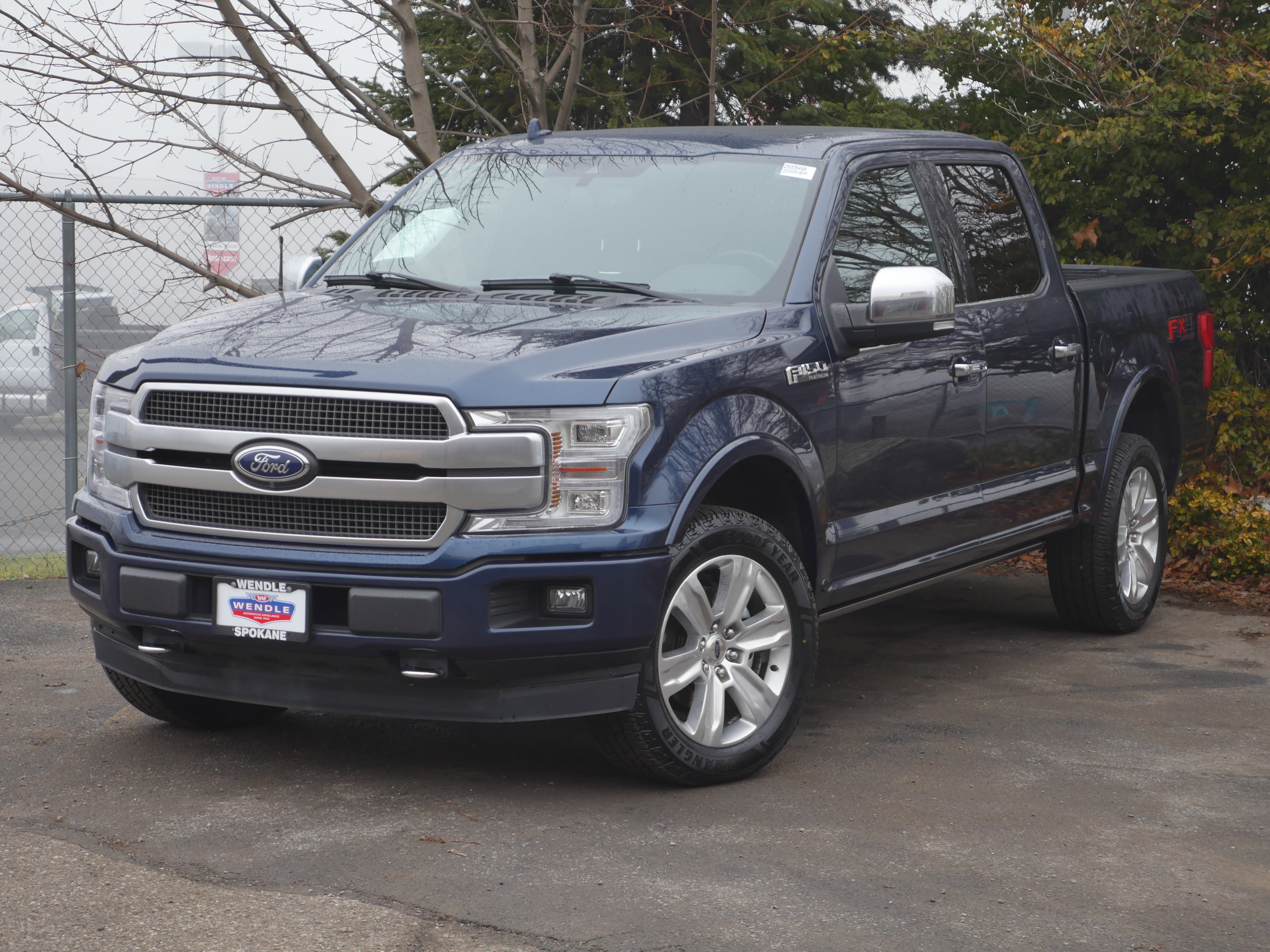 Used 2020 Ford F150 Platinum w/ Equipment Group 701A Luxury image 2