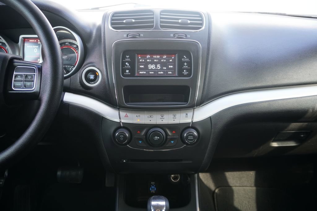 Used 2020 Dodge Journey SE FWD image 24