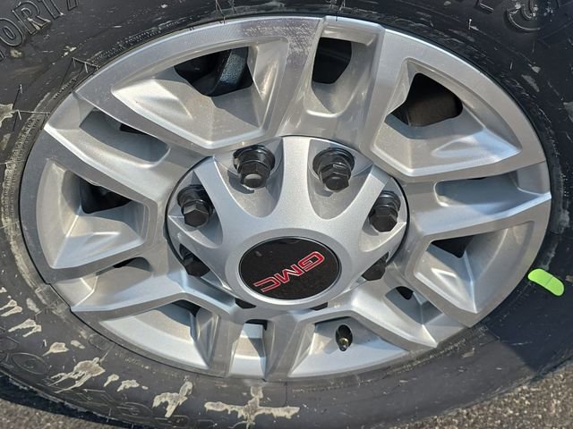 New 2025 GMC Sierra 2500 Pro image 28