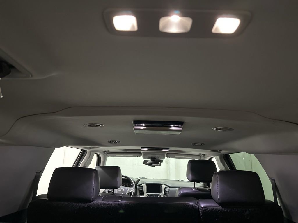 Used 2020 GMC Yukon XL SLT w/ Open Road Package image 13