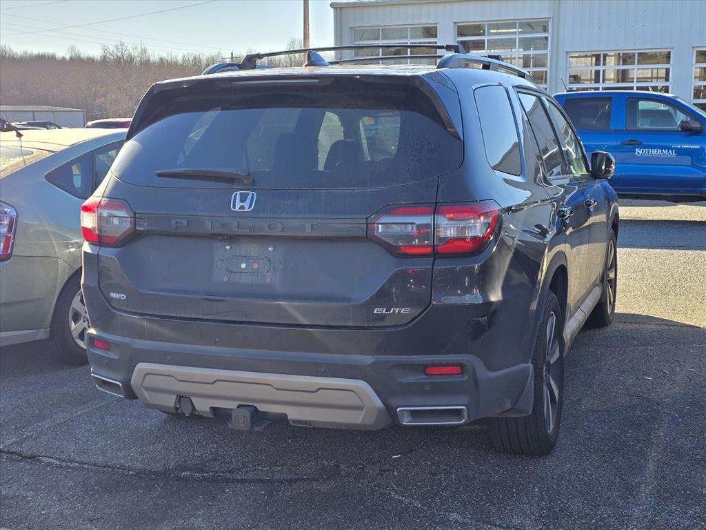 Used 2023 Honda Pilot Elite image 7