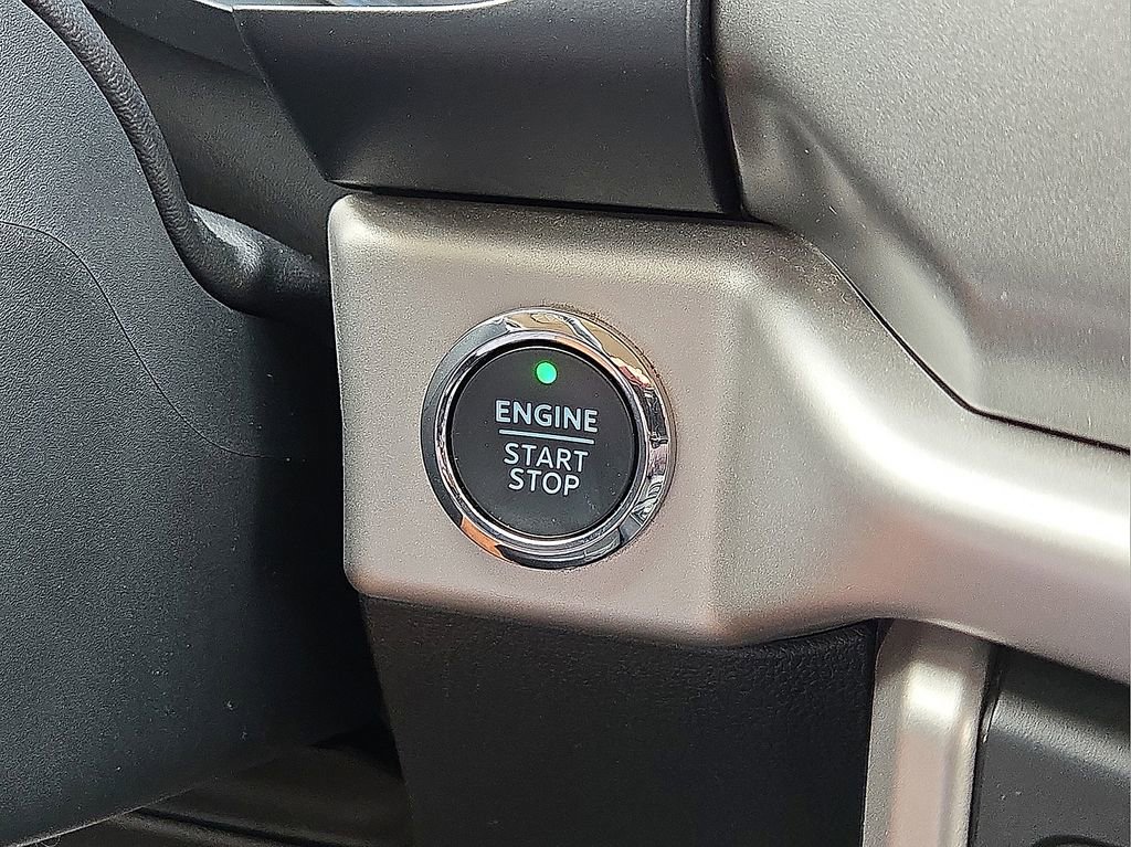 Used 2024 Ford Expedition Max XLT AWD/4WD image 32