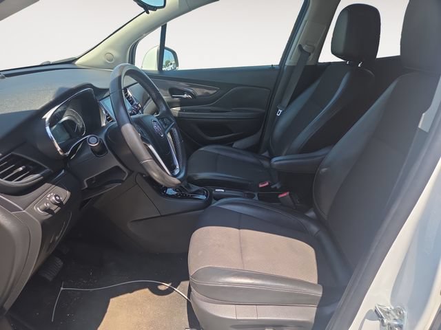 Used 2021 Buick Encore Preferred FWD image 9