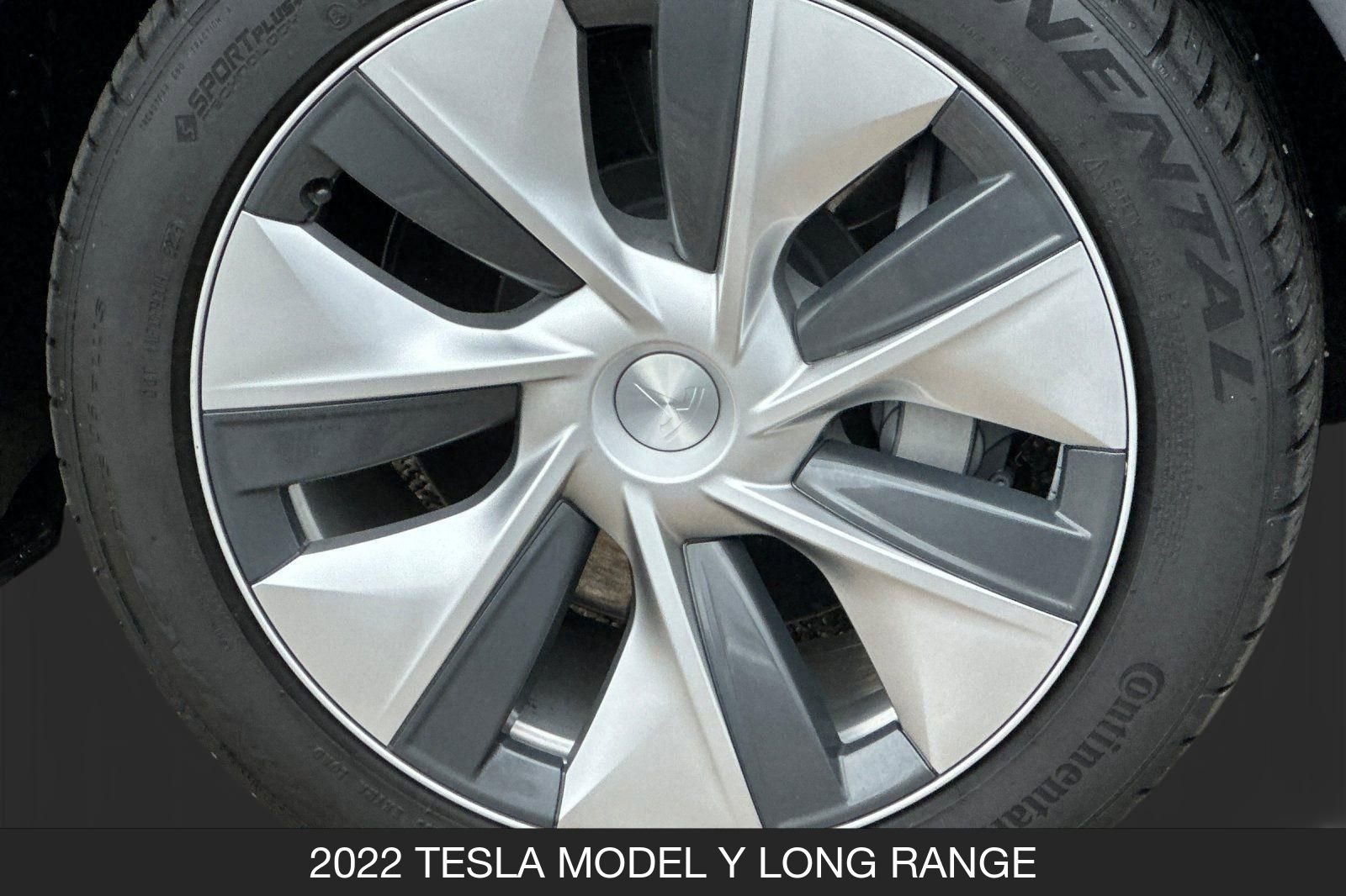 Used 2022 Tesla Model Y Long Range AWD/4WD image 26