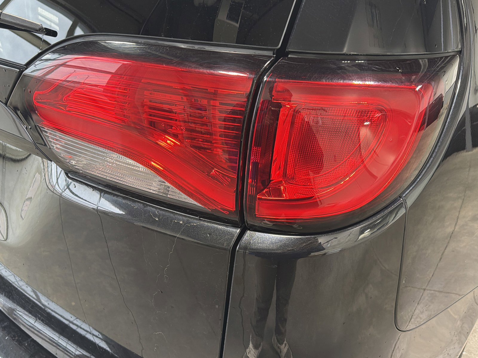 Used 2019 Chrysler Pacifica Touring-L image 11