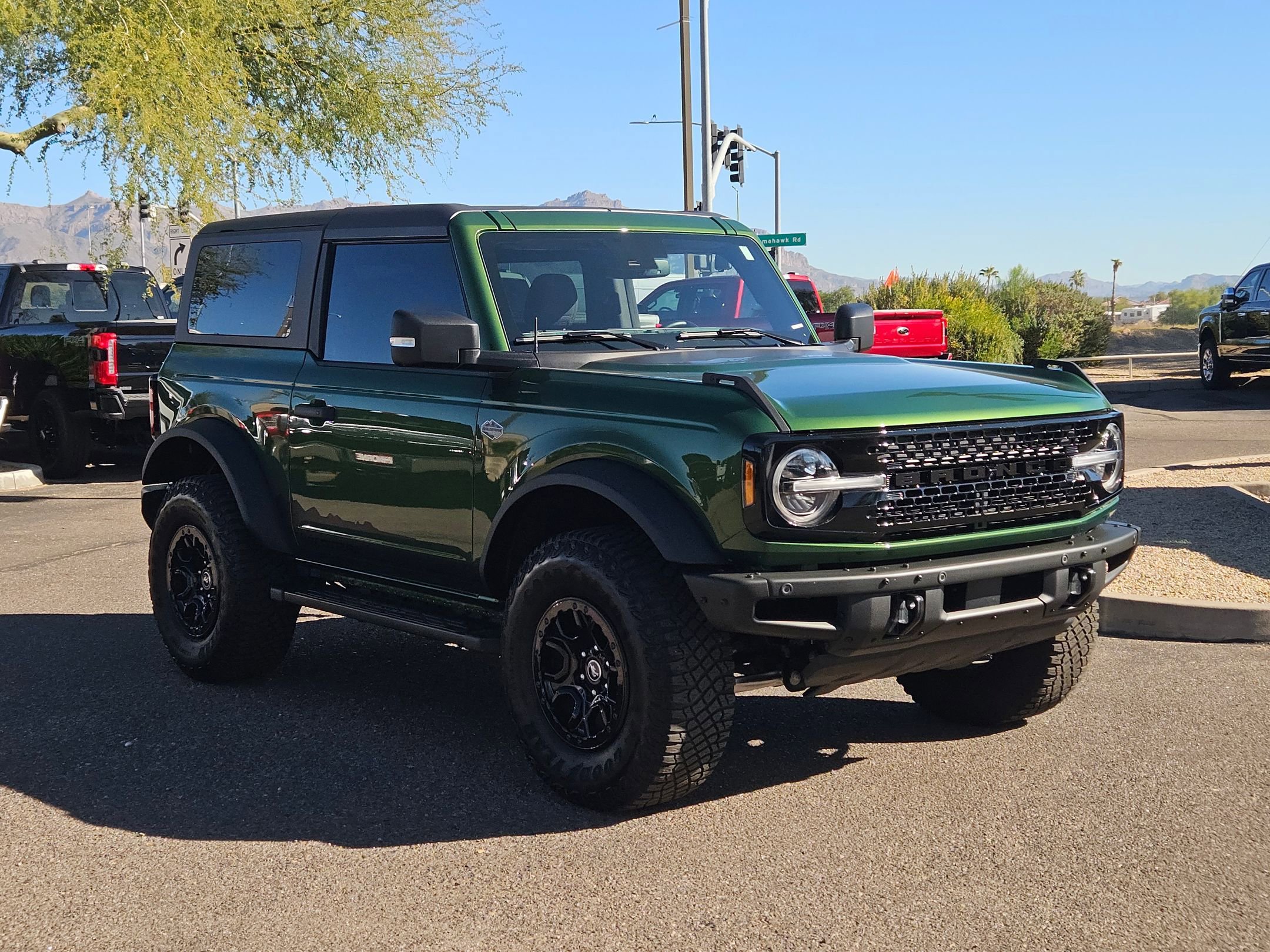 Used 2023 Ford Bronco Wildtrak image 3