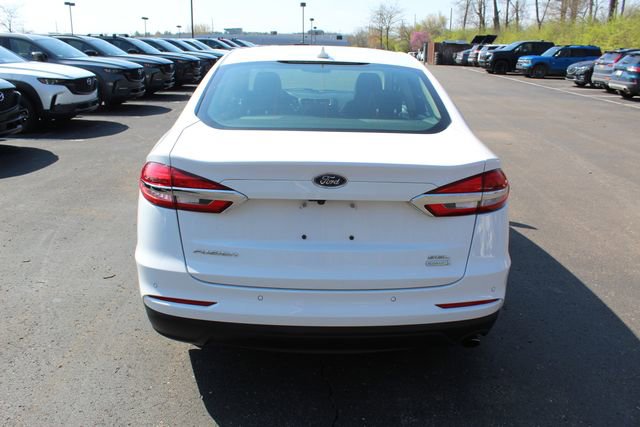 Used 2020 Ford Fusion SEL FWD image 4