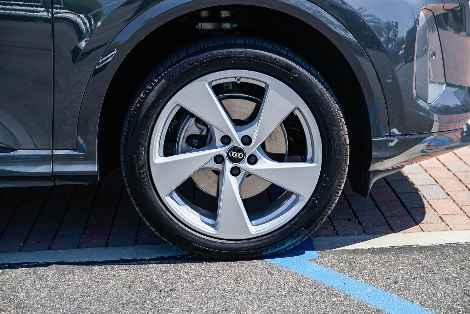 Certified 2025 Audi Q5 Premium Plus w/ Premium Plus image 11