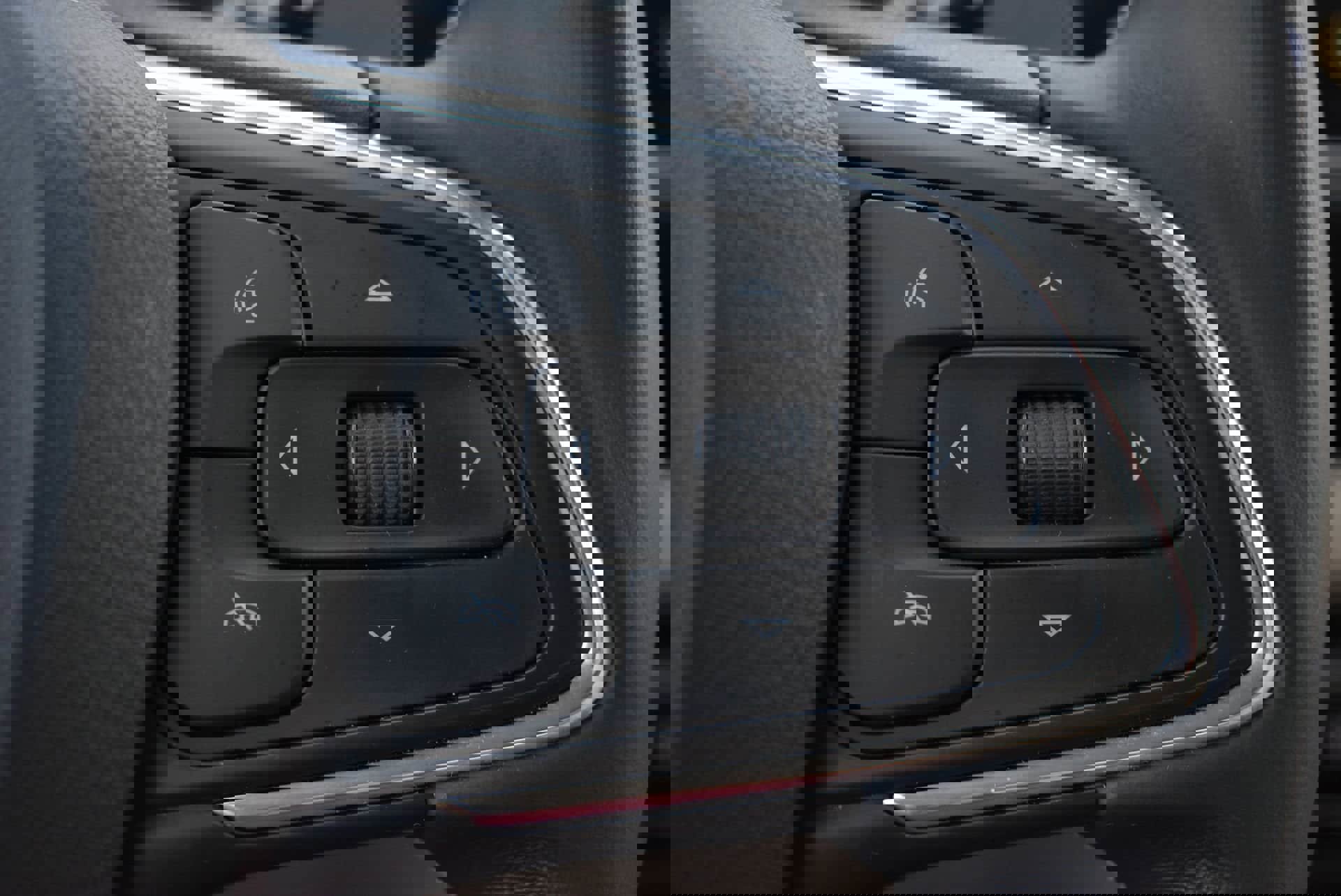 Used 2023 Buick Envision Essence AWD/4WD image 21