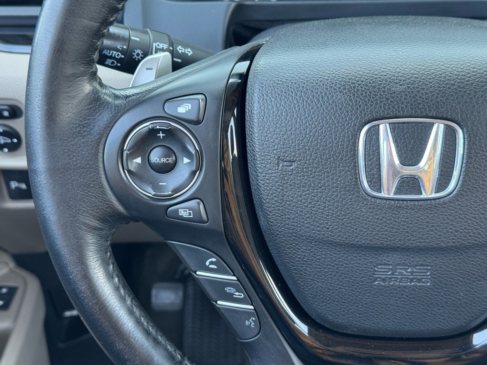 Used 2016 Honda Pilot Touring image 20