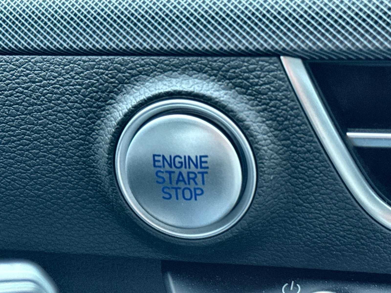 Used 2026 Hyundai Sonata SEL FWD image 17