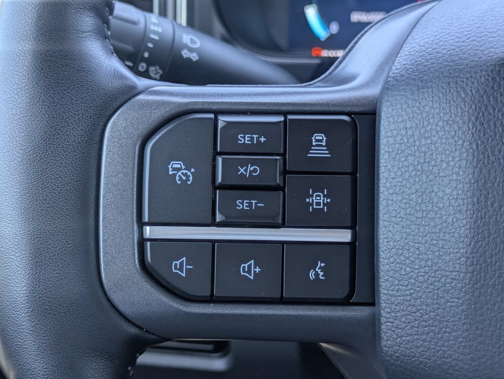 Used 2024 Ford F250 Lariat w/ Lariat Ultimate Package AWD/4WD image 25