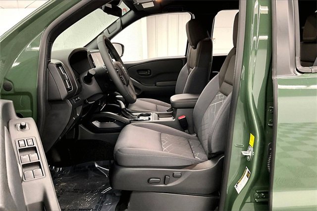 New 2026 Nissan Frontier SV image 9