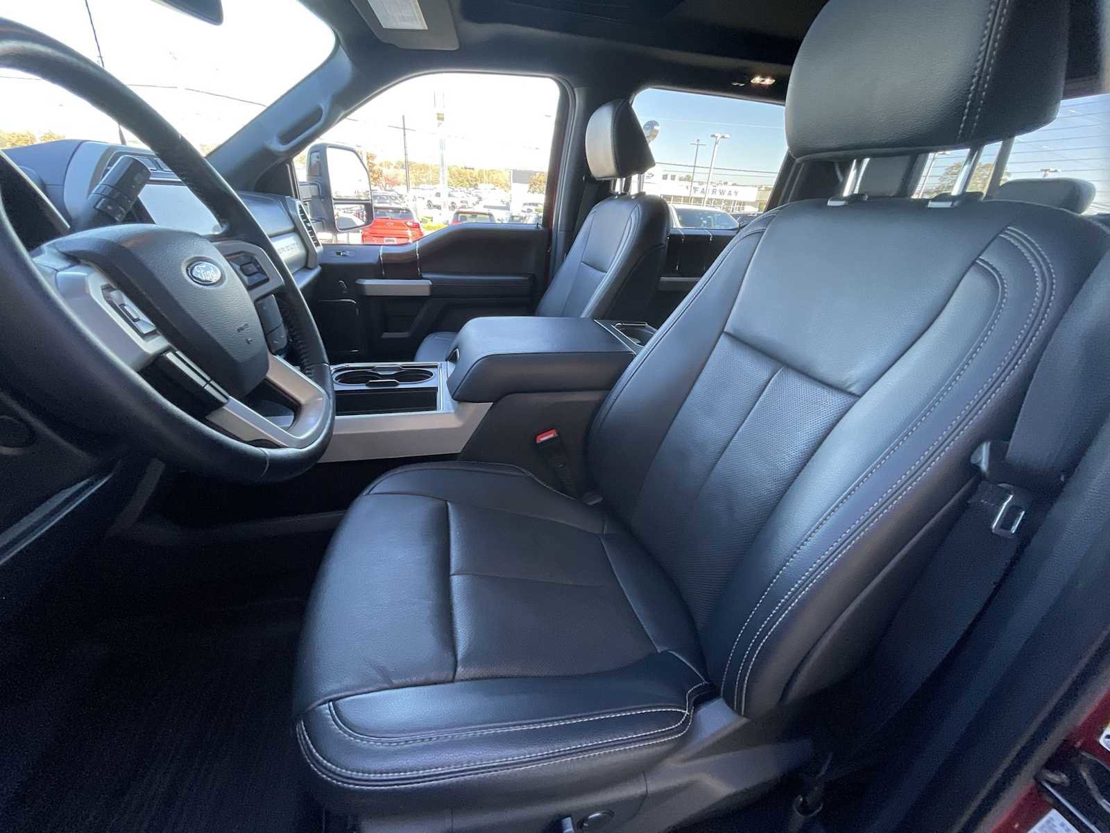 Used 2022 Ford F250 Lariat w/ Black Appearance Package image 20