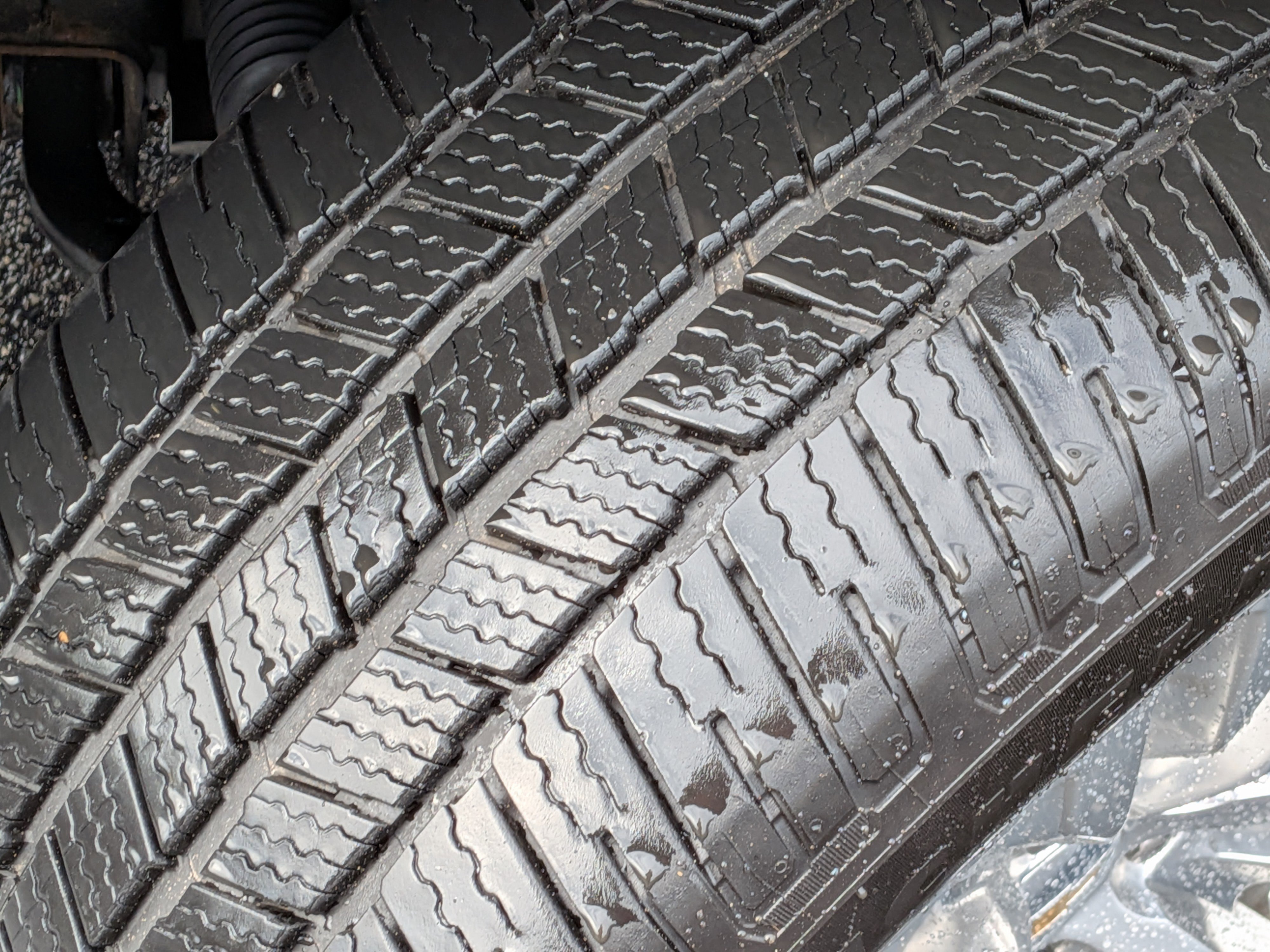 Used 2024 Chevrolet Suburban LT w/ Luxury Package image 10