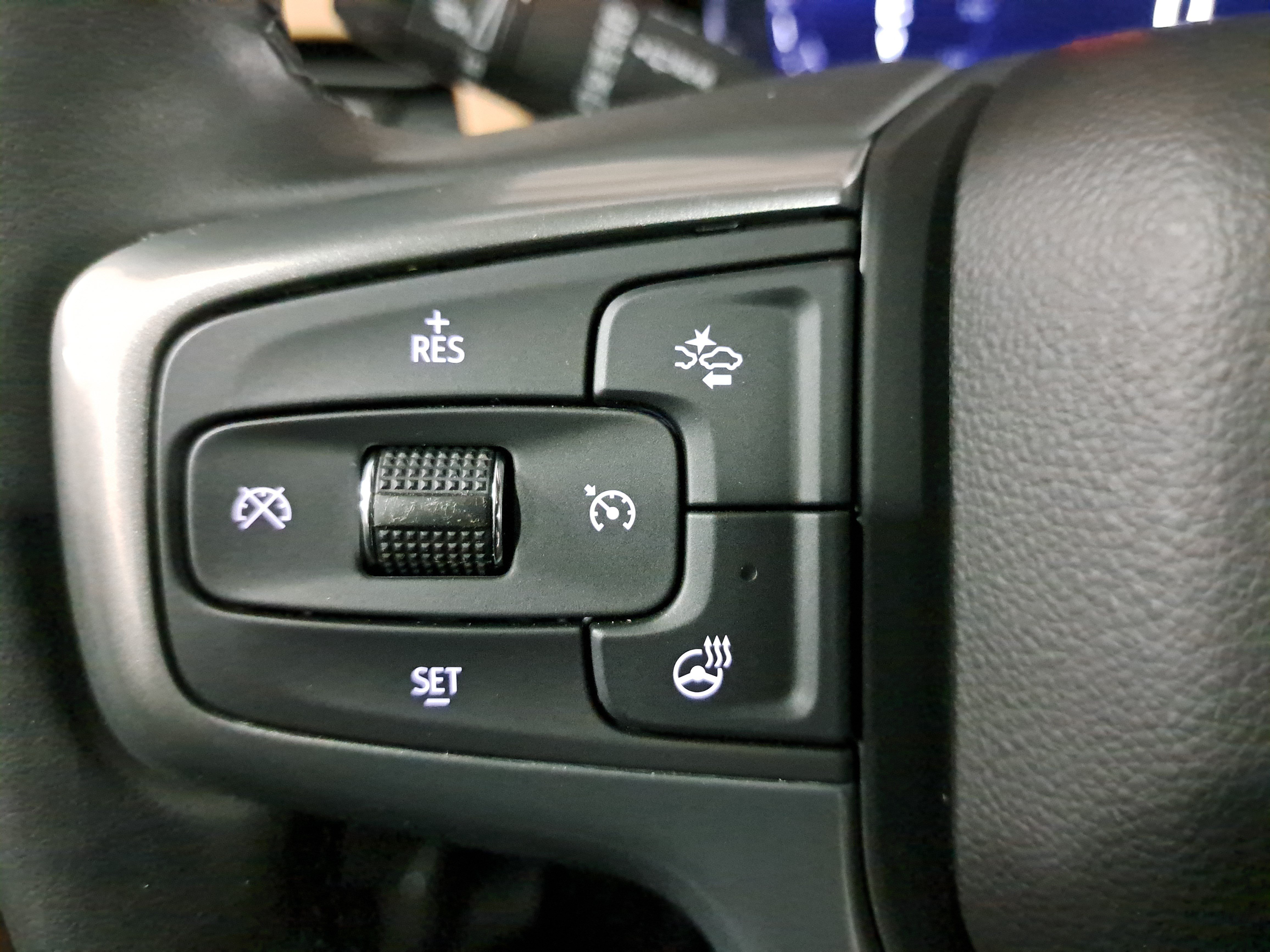 Used 2024 Chevrolet Suburban Premier AWD/4WD image 19