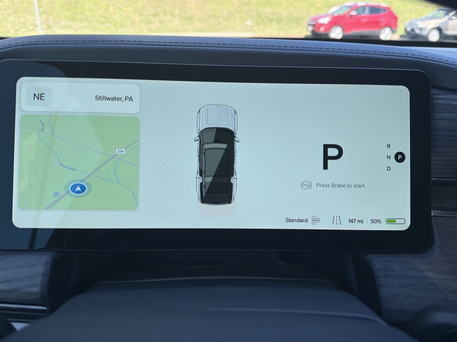 Used 2024 Rivian R1S Adventure image 17